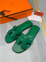 Hermes Oran Green Slides - 2