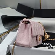 Chanel Flap Bag Light Pink Lambskin Bell 20x13x7cm - 5