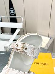 Louis Vuitton LV Bom Dia Flat Comfort Mules Beige - 5