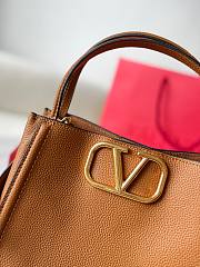 Valentino Garavani Alltime Medium Handbag Brown 26x21x17cm - 6