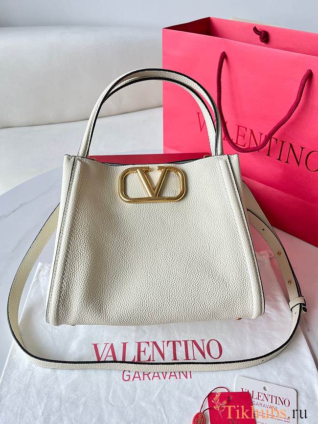 Valentino Garavani Alltime Medium Handbag White 26x21x17cm - 1