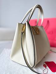 Valentino Garavani Alltime Medium Handbag White 26x21x17cm - 2