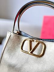 Valentino Garavani Alltime Medium Handbag Gold 26x21x17cm - 5