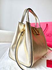 Valentino Garavani Alltime Medium Handbag Gold 26x21x17cm - 4