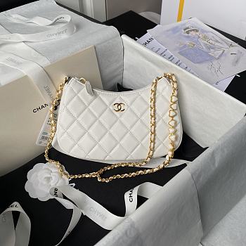 Chanel 24P Hobo Bag White 20x13x4.5cm