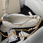 Chanel 24P Hobo Bag White 20x13x4.5cm - 3