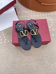 Valentino Vlogo Signature Flat Thong Sandal Black - 1