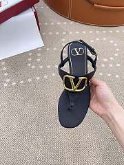 Valentino Vlogo Signature Flat Thong Sandal Black - 5