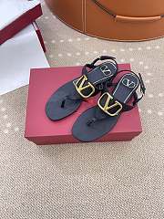 Valentino Vlogo Signature Flat Thong Sandal Black - 4
