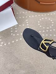 Valentino Vlogo Signature Flat Thong Sandal Black - 2