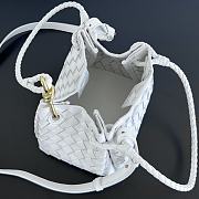 Bottega Veneta Andiamo Parachute Tote White 21x17x16.5cm - 4