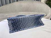 Dior Medium Book Tote Blue Denim Oblique Jacquard 36 x 27.5 x 16.5 cm - 4