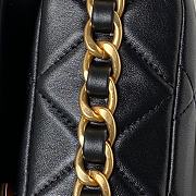 Chanel Flap Bag Black Lambskin Gold 19x12x5cm - 6