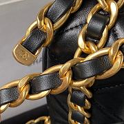 Chanel Flap Bag Black Lambskin Gold 19x12x5cm - 2