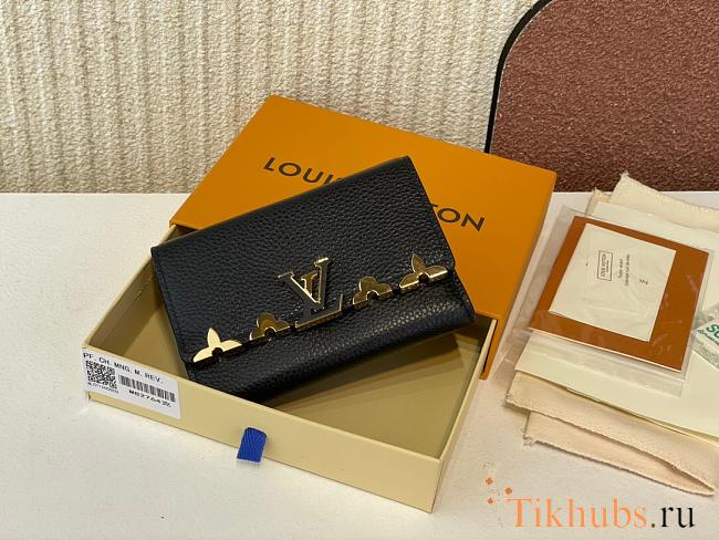 Louis Vuitton LV Capucines Compact Wallet Black 13.5 x 9.5 x 3 cm - 1