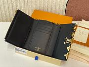 Louis Vuitton LV Capucines Compact Wallet Black 13.5 x 9.5 x 3 cm - 5