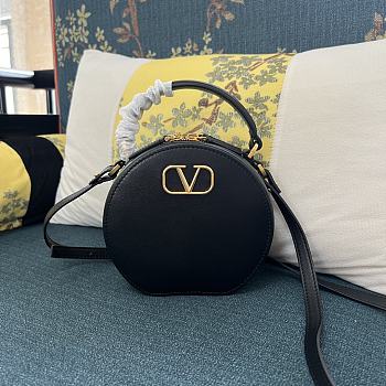 Valentino Vlogo Signature Calfskin Mini Bag Black 16x15x6.5cm