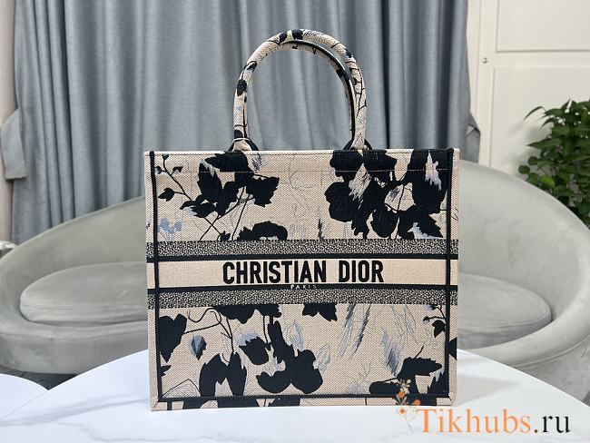 Dior Large Book Tote Beige and Black Fleurs Mystiques 42x35x18.5cm - 1