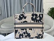 Dior Large Book Tote Beige and Black Fleurs Mystiques 42x35x18.5cm - 3