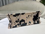 Dior Large Book Tote Beige and Black Fleurs Mystiques 42x35x18.5cm - 4