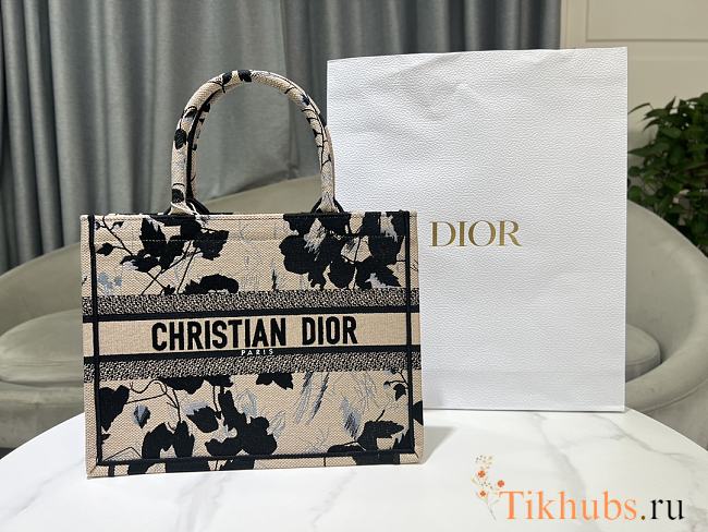 Dior Medium Book Tote Beige and Black Fleurs Mystiques 36x27.5x16.5cm - 1