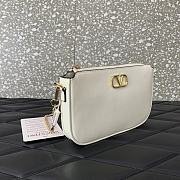 Valentino Garavani Mini VLogo White Crossbody Bag 20.5x10.5x5cm - 5