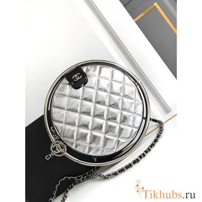 Chanel Metallic Calfskin Round Bracelet Clutch 22x22x4cm - 1