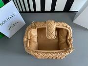 Bottega Veneta Red Lauren 1980 Clutch Dark Praline 31cm - 3