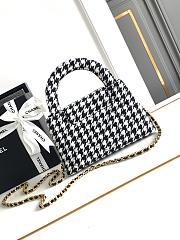 Chanel Kelly Bag Black White Gold 19x13x7cm - 5