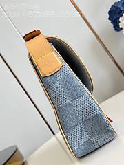 Louis Vuitton LV Bag Montsouris Messenger MM 35 x 29 x 12 cm - 5