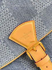 Louis Vuitton LV Bag Montsouris Messenger MM 35 x 29 x 12 cm - 2
