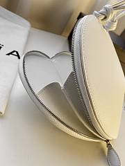 Alaia Le Coeur Shoulder Bag White 21x17x5cm - 3