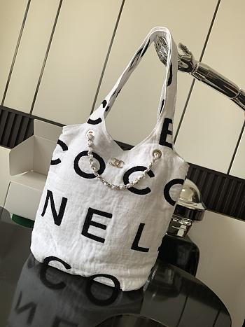 Chanel Tote Bag White 40x42x14cm