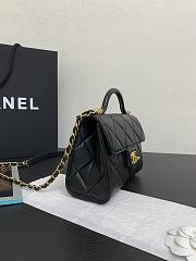 Chanel Handle Flap Bag Black Caviar Gold 18x13x8cm - 4