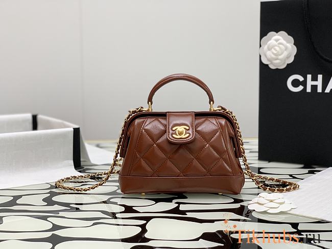 Chanel Bag Handle Lambskin Brown Gold 18x12x7cm - 1