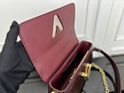 Louis Vuitton LV Twist West Bag Wine 23.5 x 12 x 7 cm - 5