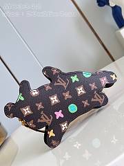 Louis Vuitton LV Dog On Strap Chocolate 23 x 16 x 4 cm - 4