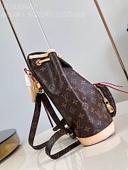 Louis Vuitton LV Backpack Montsouris PM 28 x 30 x 18 cm - 6