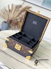 Louis Vuitton LV Coffret Joaillerie Monogram Reverse 24 x 12.5 x 24 cm - 2