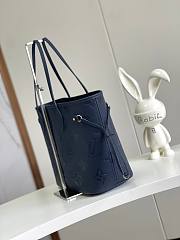 Louis Vuitton LV Neverfull MM Navy Blue 31 x 28 x 14 cm - 6