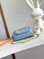 Louis Vuitton LV Mini Bumbag Denim Blue 17 x 12 x 9.5 cm - 4