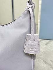 Prada Re-Edition 2005 Re-Nylon Saffiano Light Purple 23x13x5cm - 3