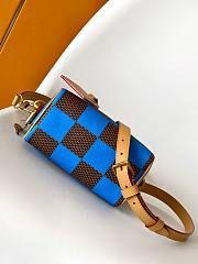 Louis Vuitton LV Speedy 18 Bandoulière Damier Pop Blue 18 x 12 x 10 cm - 3