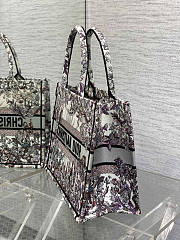 Dior Medium Book Tote Multicolor 4 Saisons Hiver 36 x 27.5 x 16.5 cm  - 6