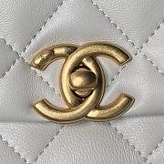 Chanel Mini Flap Bag Handle White Lambskin 13x19x7cm - 3