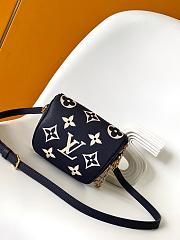 Louis Vuitton LV Mini Bumbag Navy Blue 17x12x9.5cm - 3