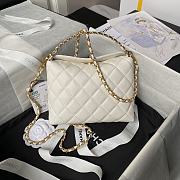 Chanel Clutch With Strap White Caviar Gold 19x14x7cm - 2