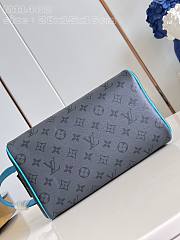 Louis Vuitton LV Dopp Kit Turquoise 28x15x16.5cm - 4