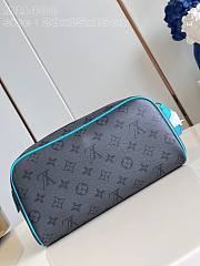 Louis Vuitton LV Dopp Kit Turquoise 28x15x16.5cm - 3