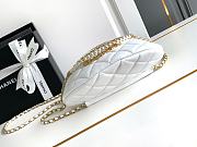 Chanel Bumbag White 17x24x11cm - 3